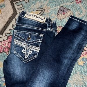 ROCK REVIVAL Skinny Jeans Size 24